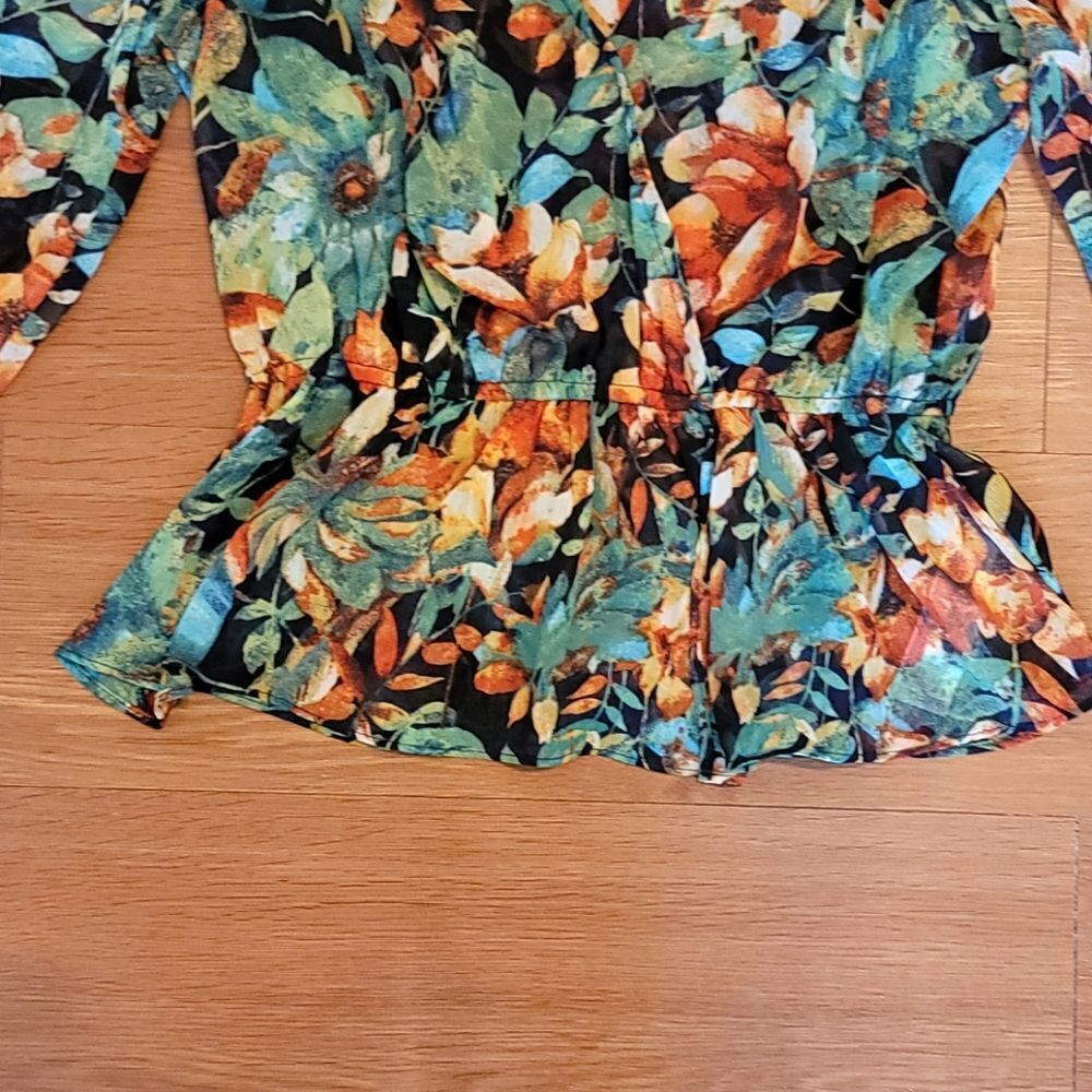 NWT Forever 21 Tropical Peplum top size S - Picture 3 of 6